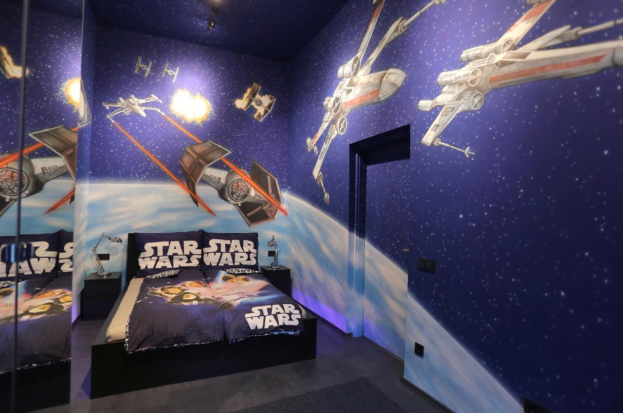 D.Five Galactic Apartment Budapest Esterno foto
