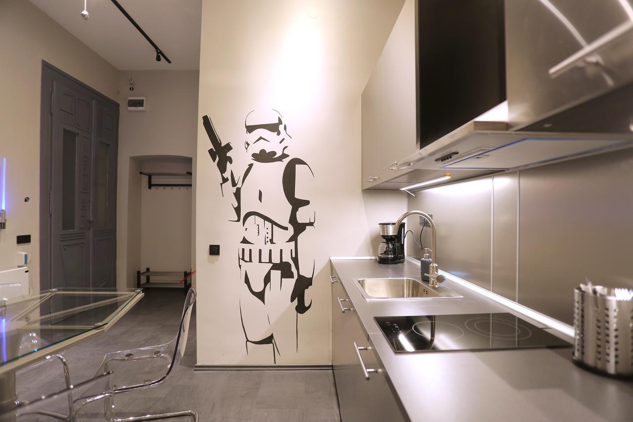 D.Five Galactic Apartment Budapest Esterno foto